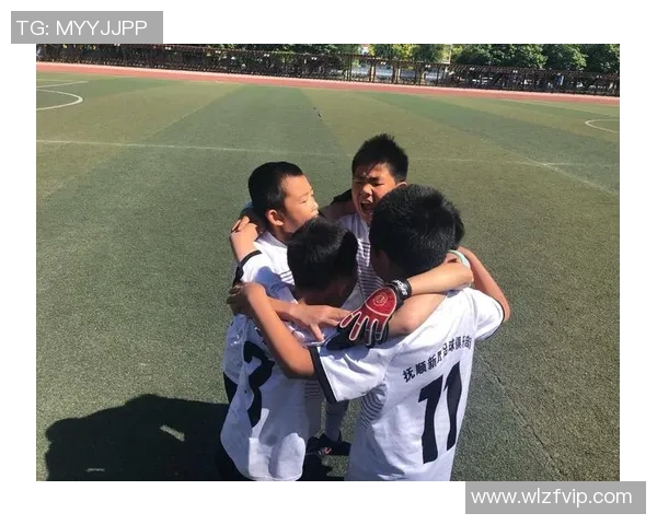 足球明星帕莱德的传奇人生与赛场辉煌成就全解析